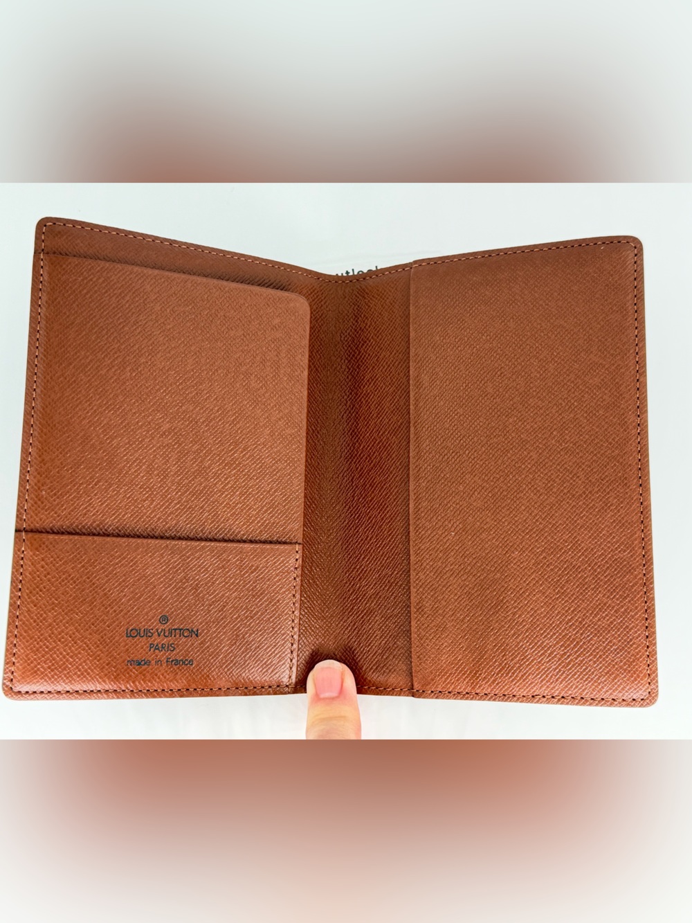 Louis Vuitton Monogram Passport Cover Rank A Condition w/Entrupy COA🤎 - Picture 8 of 15